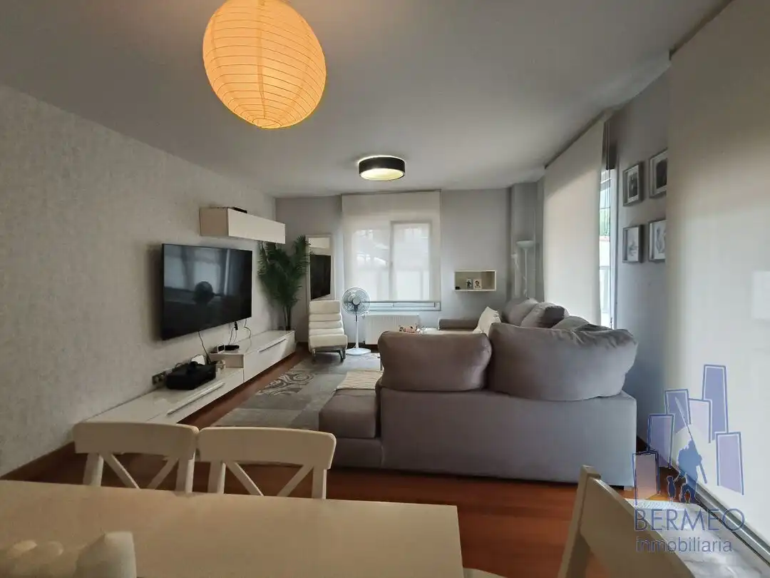 Living room of Flat for sale in Bermeo  with Heating, Terrace and Storage room