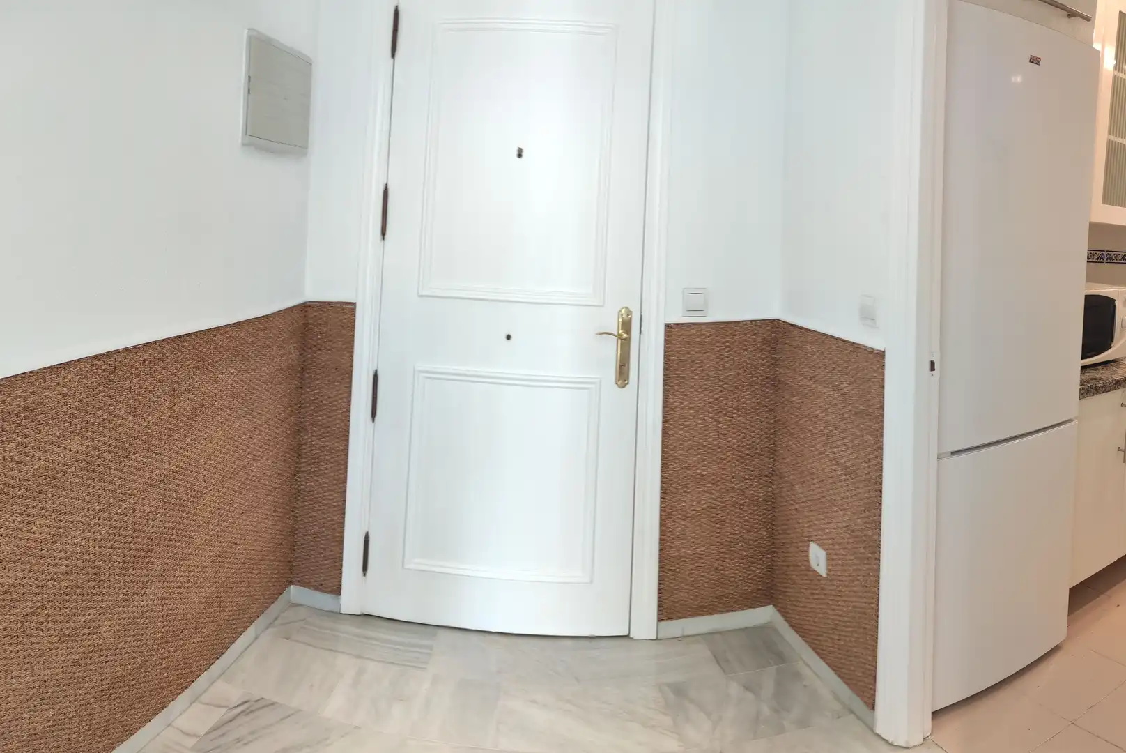 Flat for rent in Tomares  with Air Conditioner, Heating and Terrace