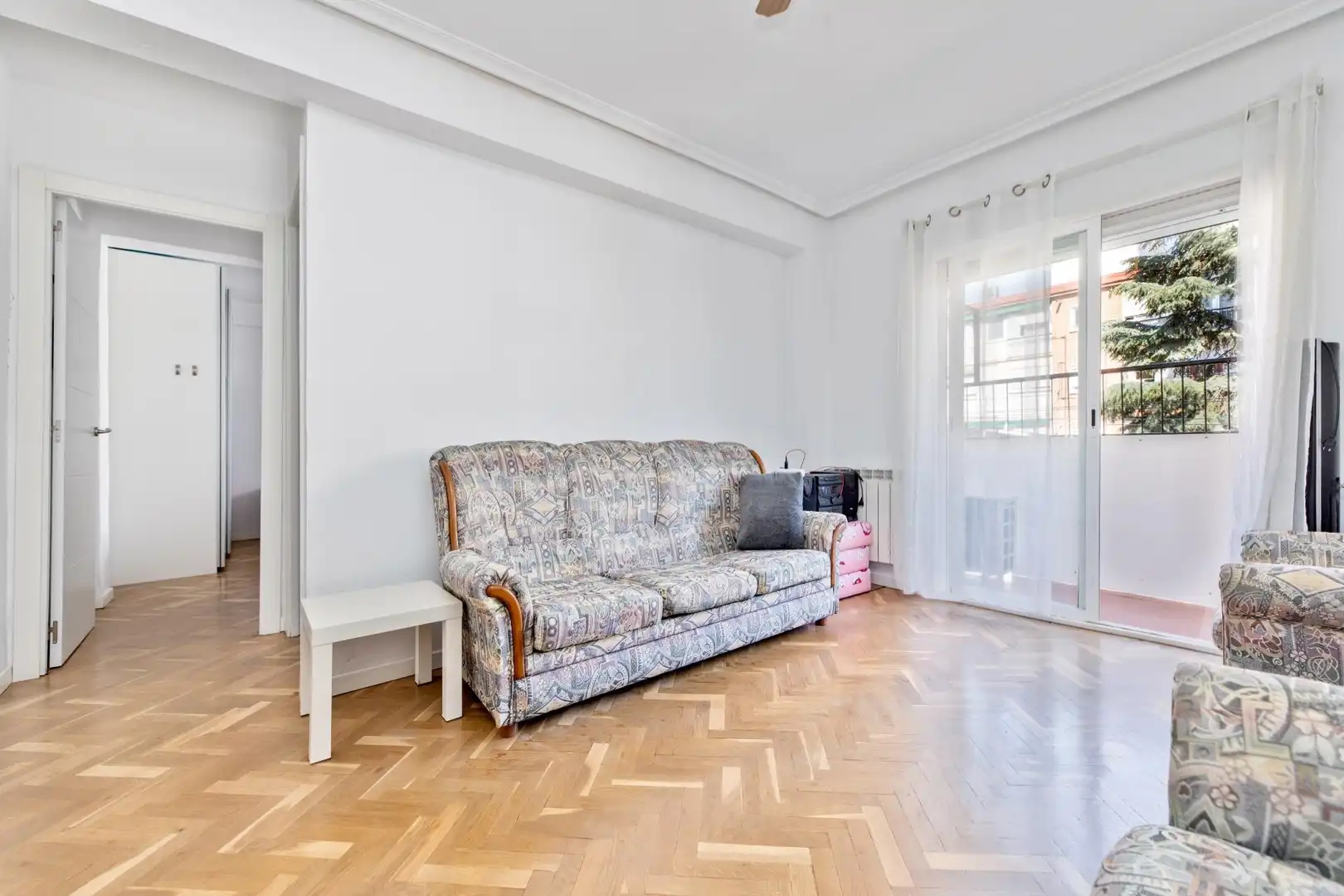 Sala d'estar de Pis en venda en Madrid amb Aire condicionat, Calefacció i Parquet