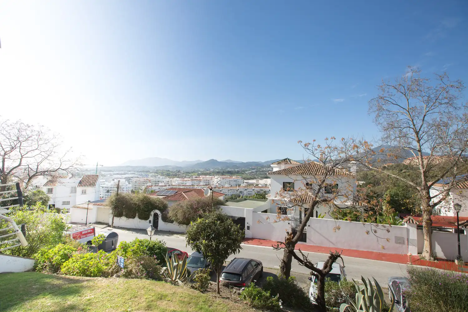 Vista exterior de Apartament en venda en Marbella amb Aire condicionat, Terrassa i Moblat
