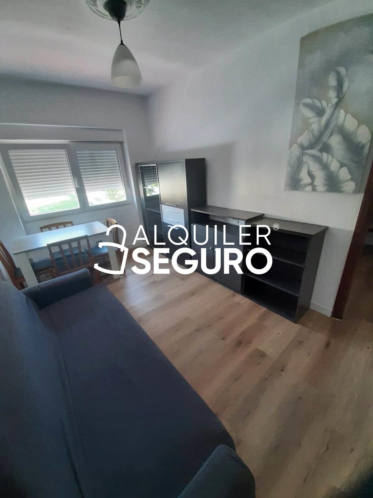Bedroom of Flat to rent in Segovia Capital  with Heating and Furnished