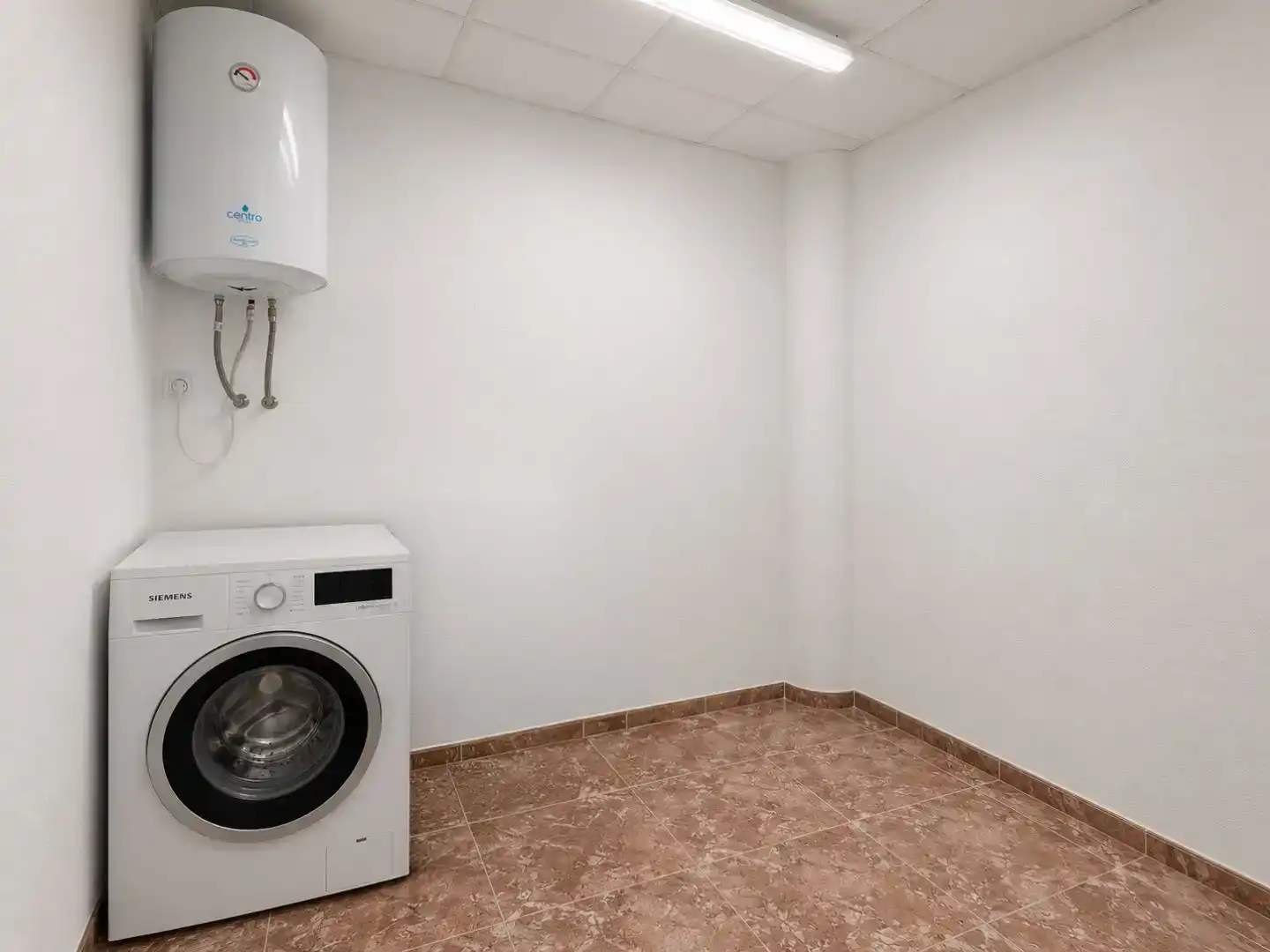 Wohnung zur Miete in Cartagena mit Klimaanlage, Privatgarten und Möbliert