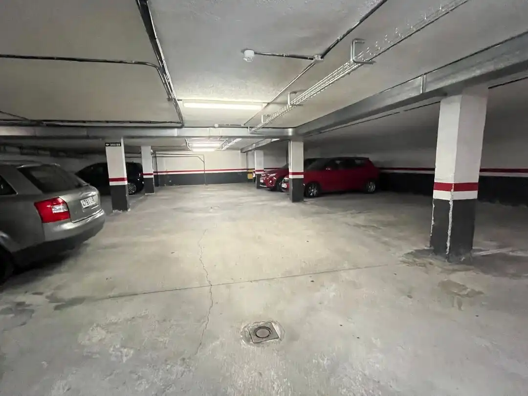 Parking of Garage for rent in  Pamplona / Iruña