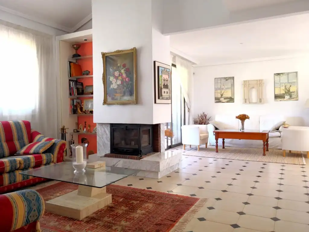 Sala d'estar de Casa o xalet en venda en Las Rozas de Madrid