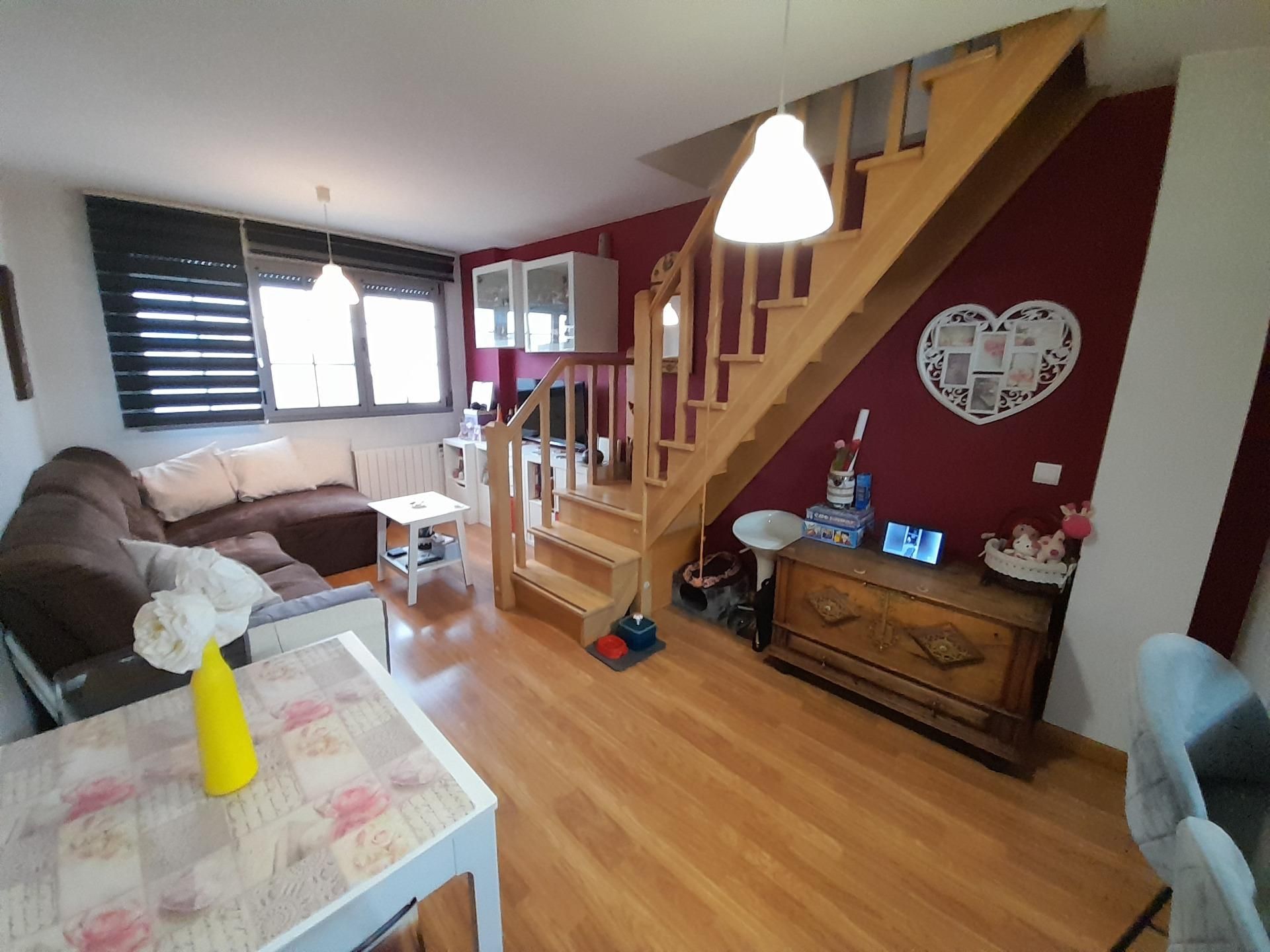 Sala d'estar de Apartament en venda en Ponferrada amb Calefacció