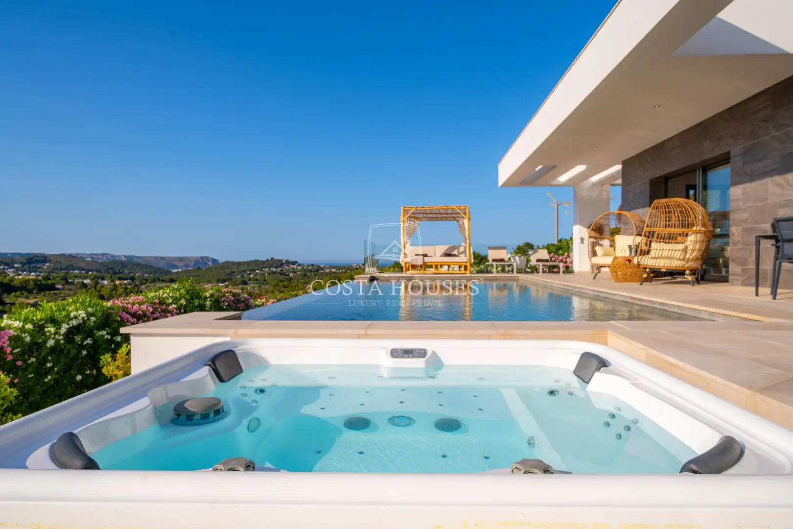 Swimming pool of Houses for sale in Jávea / Xàbia  with Air Conditioner, Private garden and Terrace