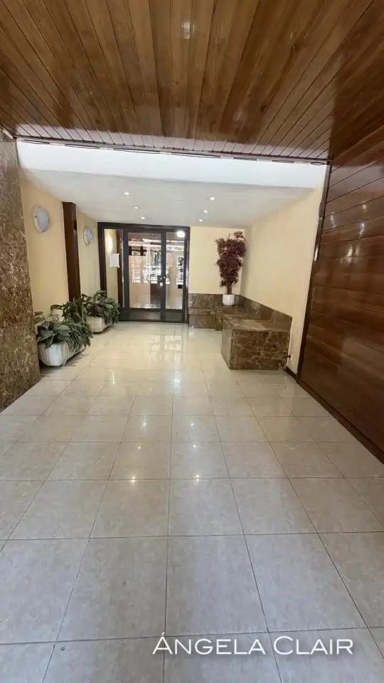 Flat for sale in Barcelona  with Air Conditioner, Heating and Parquet flooring