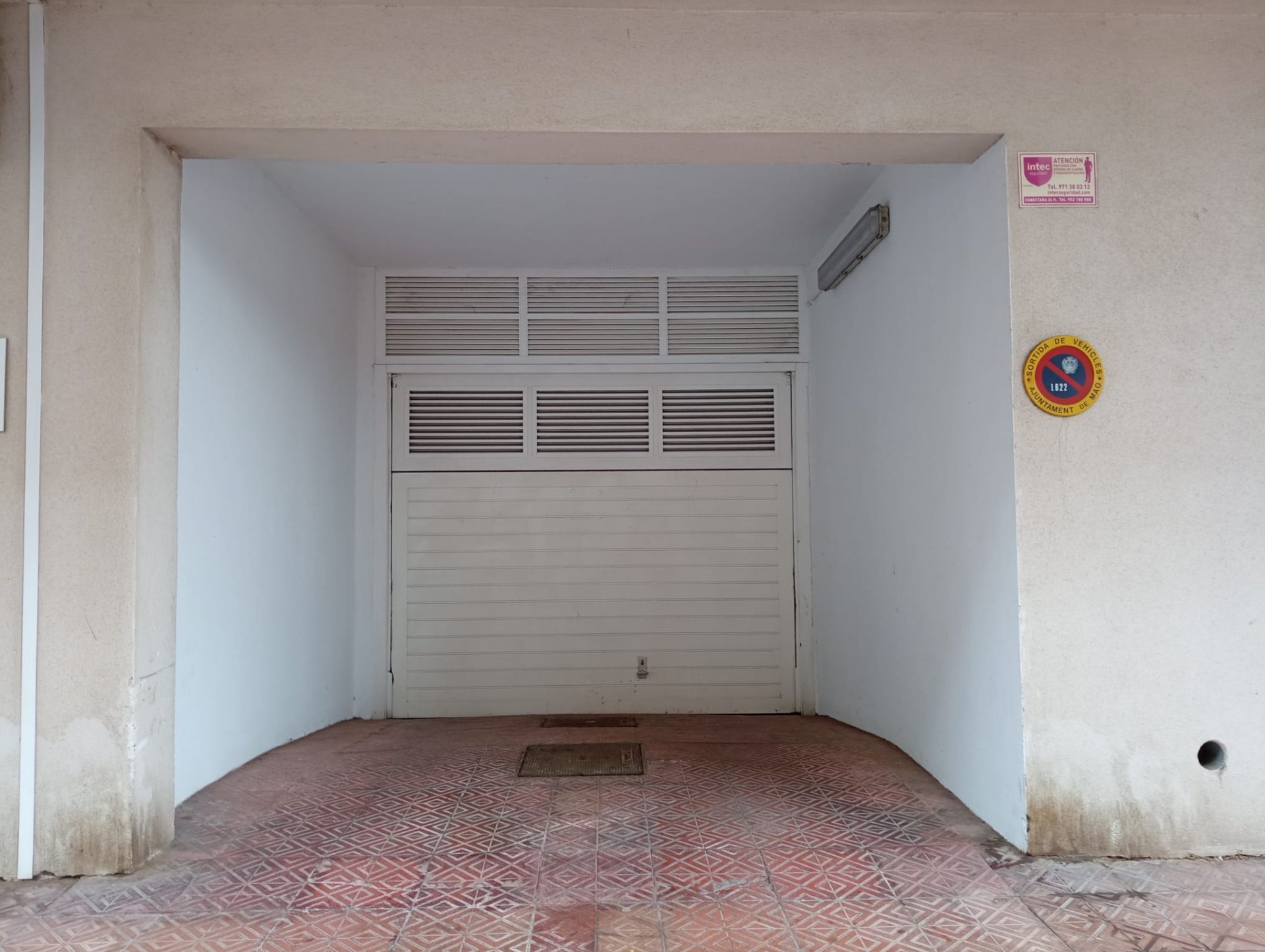 Garage for sale in Maó