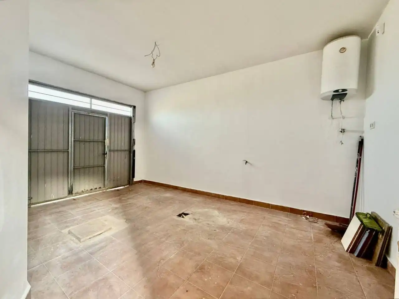 Casa adosada en venta en Miguel Esteban con Alarma y Piscina comunitaria