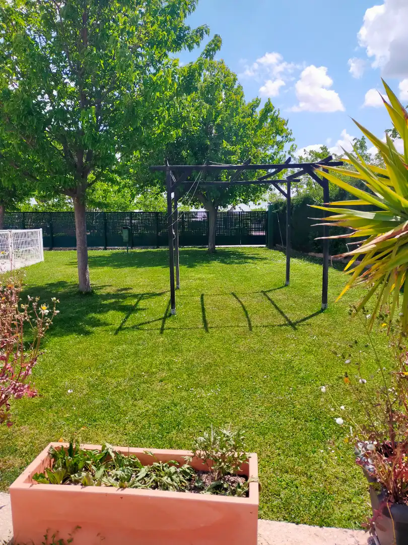 Jardín de Finca rústica en venta en Zaragoza con Aire acondicionado, Calefacción y Jardín privado