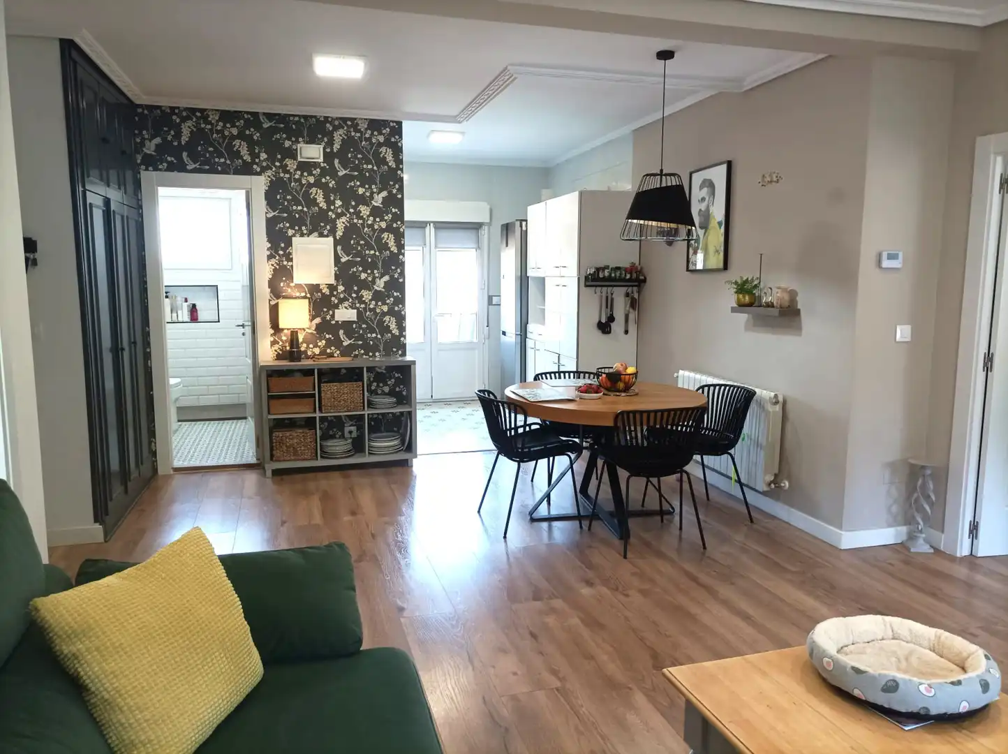Sala d'estar de Pis en venda en Torrelavega  amb Calefacció i Balcó