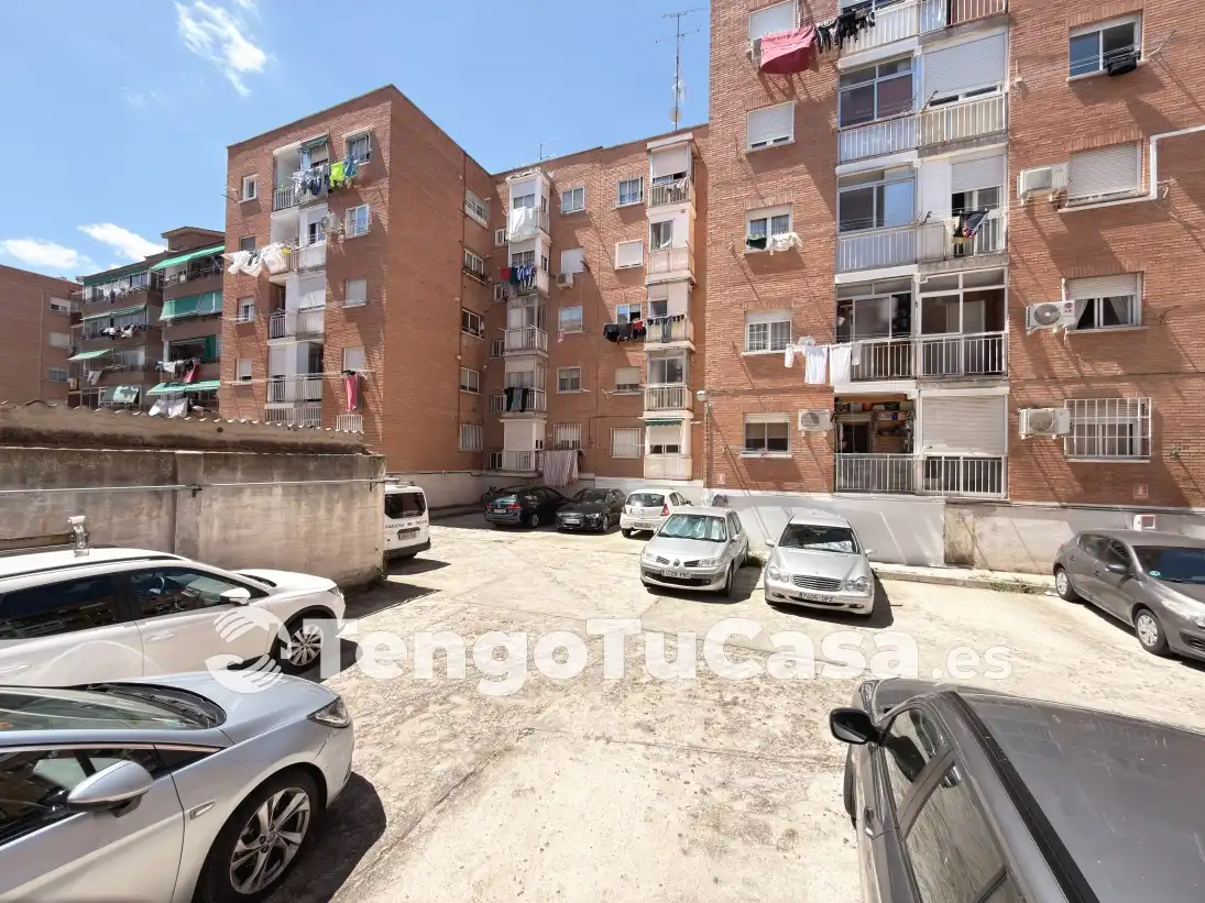 Außenansicht von Wohnung zum Verkauf in Madrid mit Klimaanlage, Heizung und Möbliert