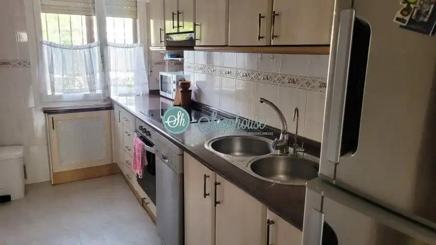 Kitchen of Flat for sale in Segovia  with Heating, Parquet flooring and Terrace