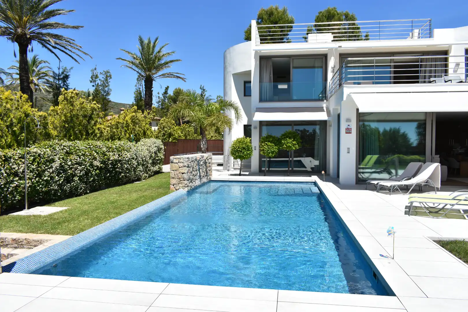Piscina de Casa o chalet en venta en Mont-roig del Camp con Aire acondicionado, Calefacción y Jardín privado