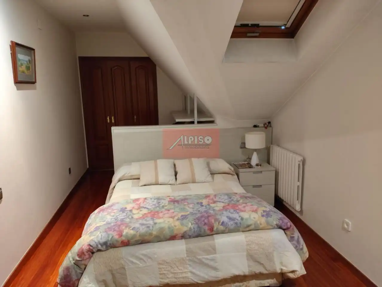 Bedroom of Duplexes for rent in Ourense Capital   with Heating, Parquet flooring and Furnished