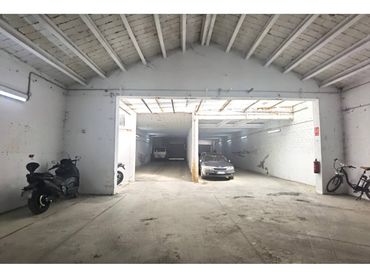 Locale commerciale in vendita a Nord-oest