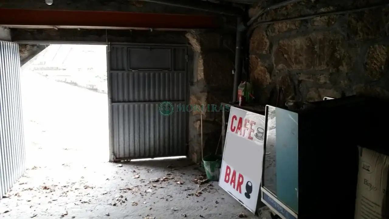 Casa adosada en venda en Ourense Capital  amb Calefacció, Traster i Balcó