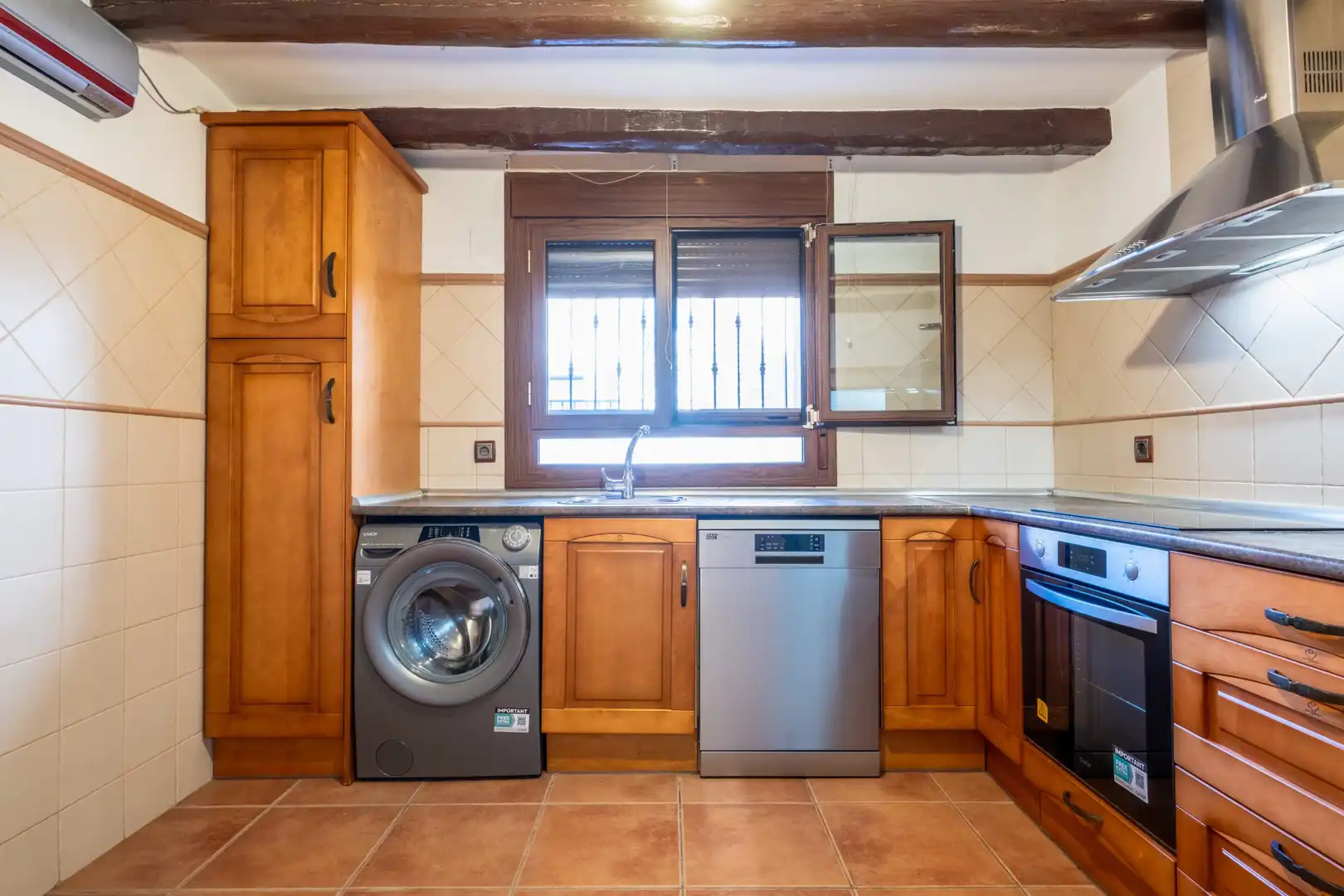 Kitchen of Houses for sale in Calatorao  with Air Conditioner, Terrace and Balcony