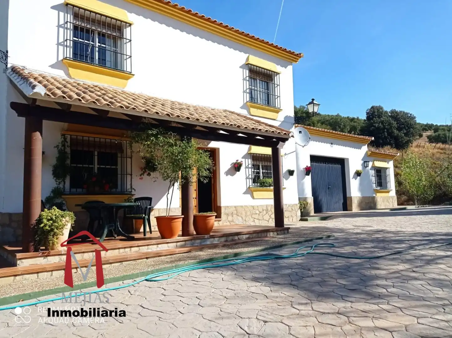 Vista exterior de Finca rústica en venta en Antequera con Terraza, Trastero y Piscina