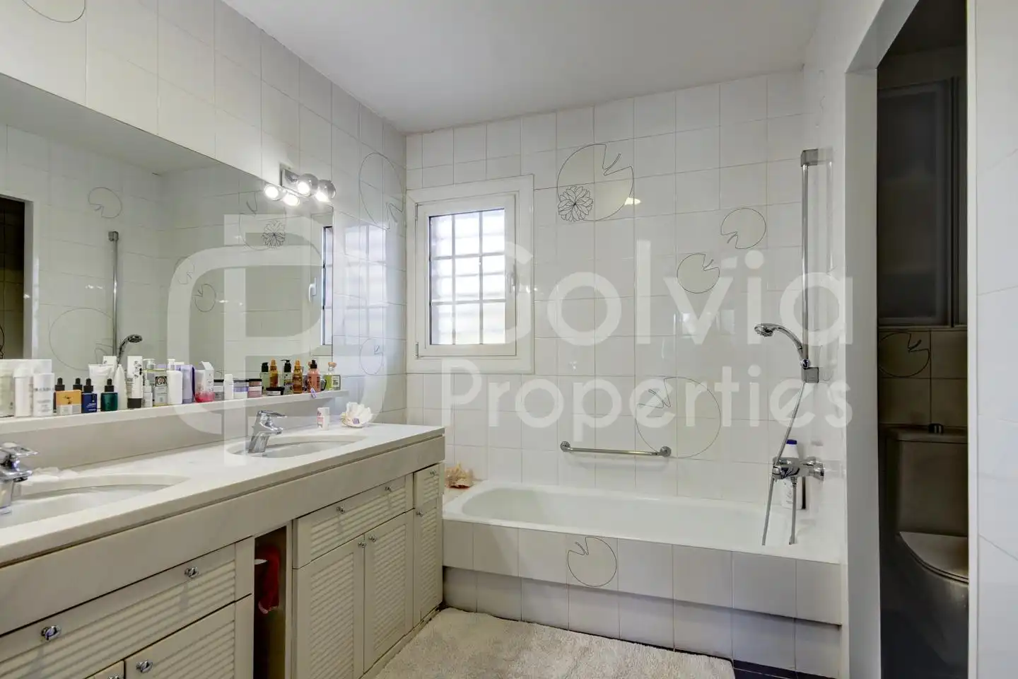 Baño de Casa o chalet en venta en Viladecans con Aire acondicionado, Calefacción y Jardín privado