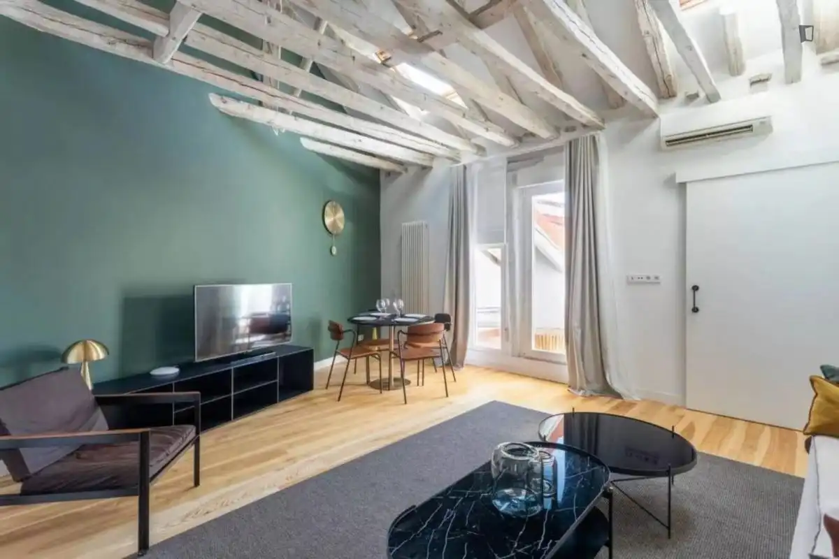 Apartment with lift to rent in Centro