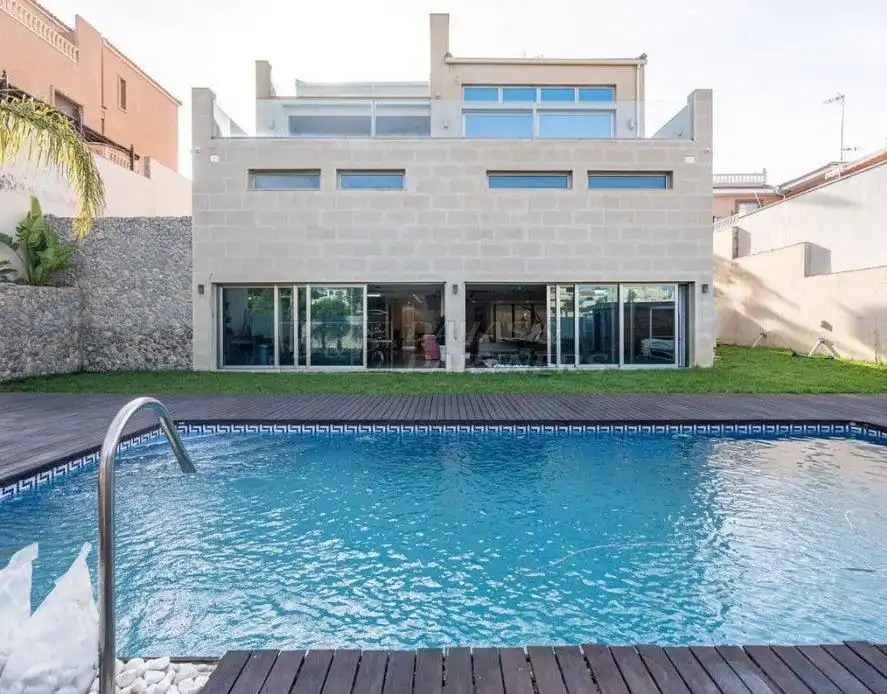 Casa amb piscina en venda a Los Balcones - Los Altos, imagen 3