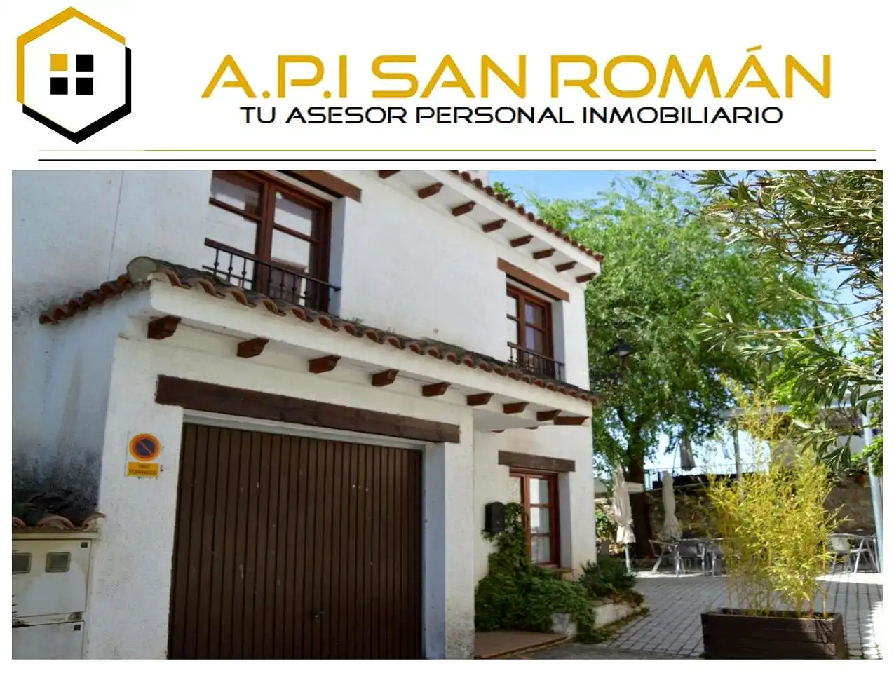 Vista exterior de Casa adosada en venda en Olmeda de las Fuentes amb Calefacció i Jardí privat