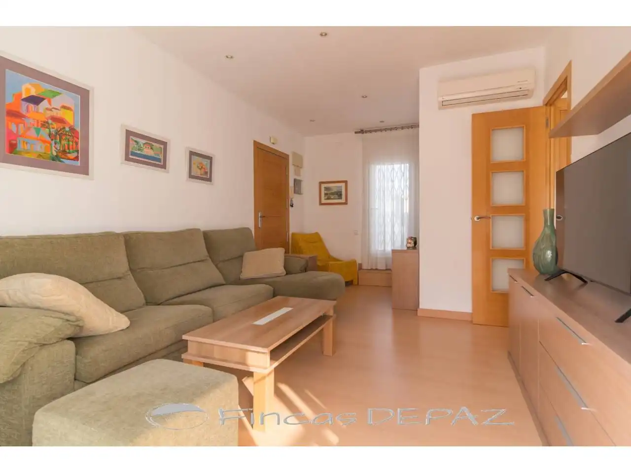 Living room of Flat for sale in Castelldefels  with Air Conditioner, Heating and Parquet flooring