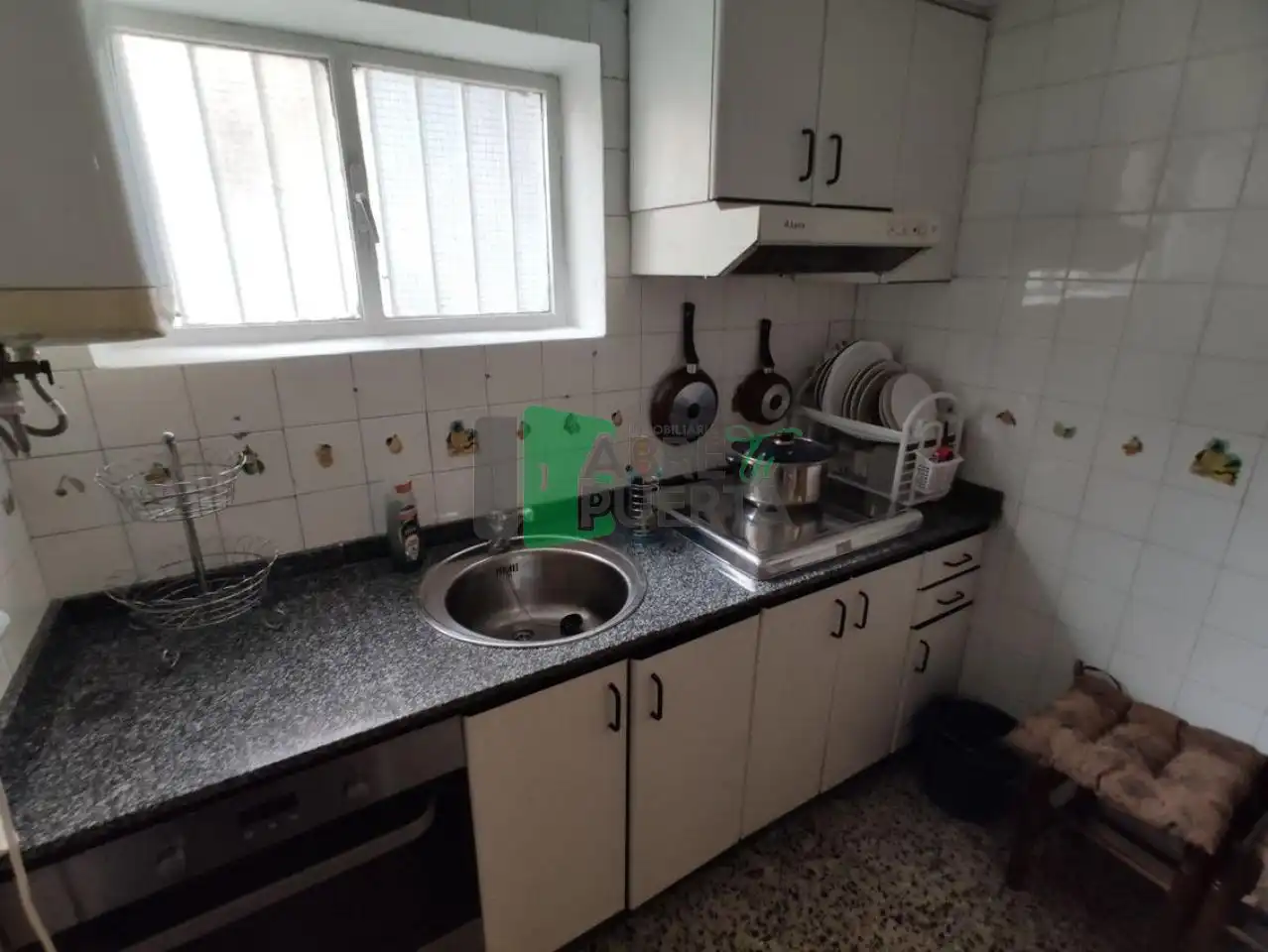 Cocina de Planta baja en venta en Ourense Capital  con Calefacción y Trastero