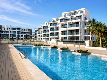 Apartament d'obra nova amb piscina en venda a Carrer Llac Maracaibo