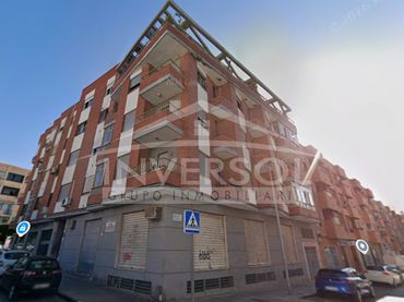 Pis en venda a Calle Reyes Católicos
