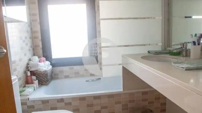 Bany de Dúplex en venda en Sabadell amb Aire condicionat, Calefacció i Terrassa