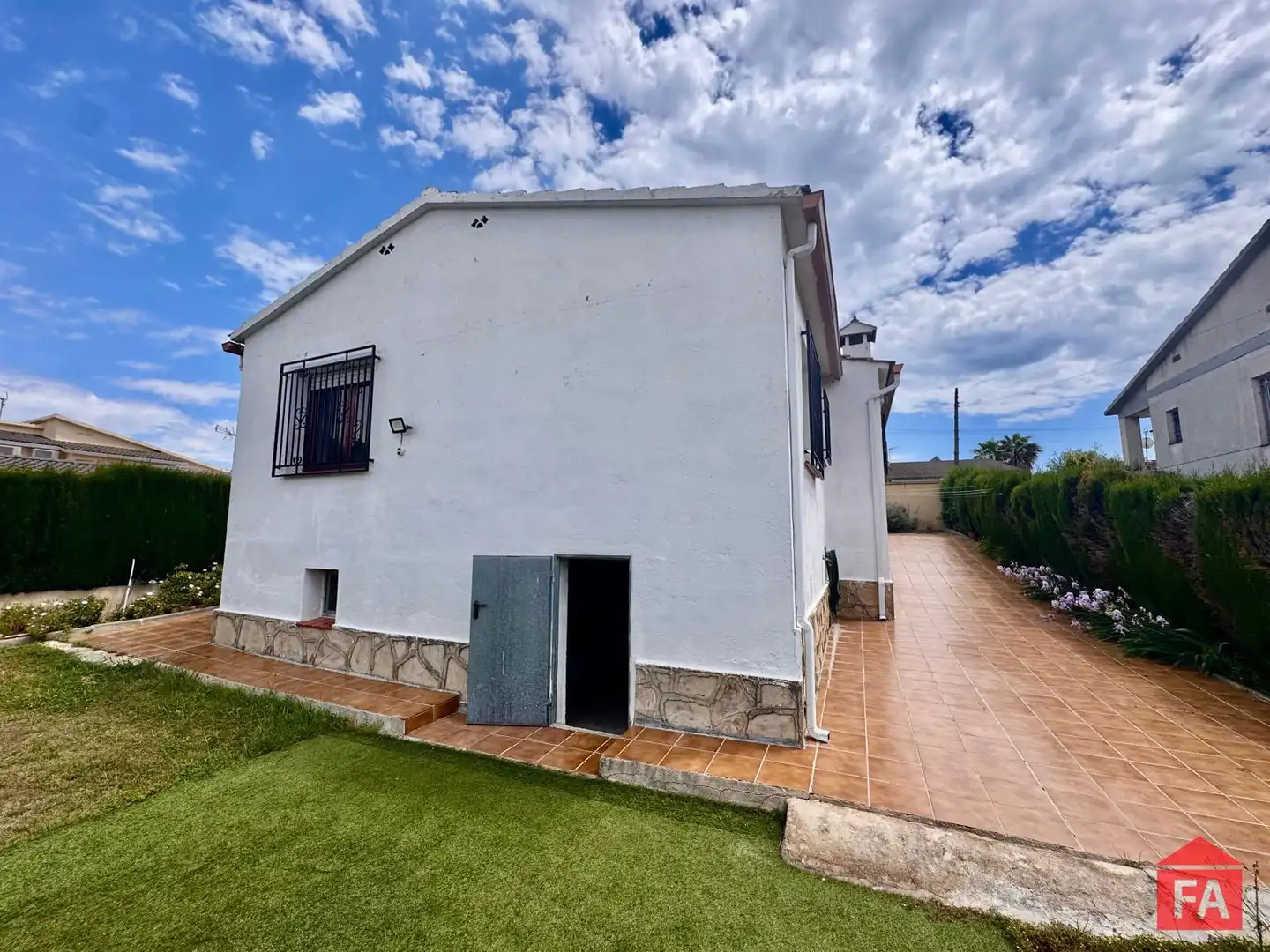 Vista exterior de Casa o chalet en venta en El Vendrell con Aire acondicionado, Calefacción y Jardín privado