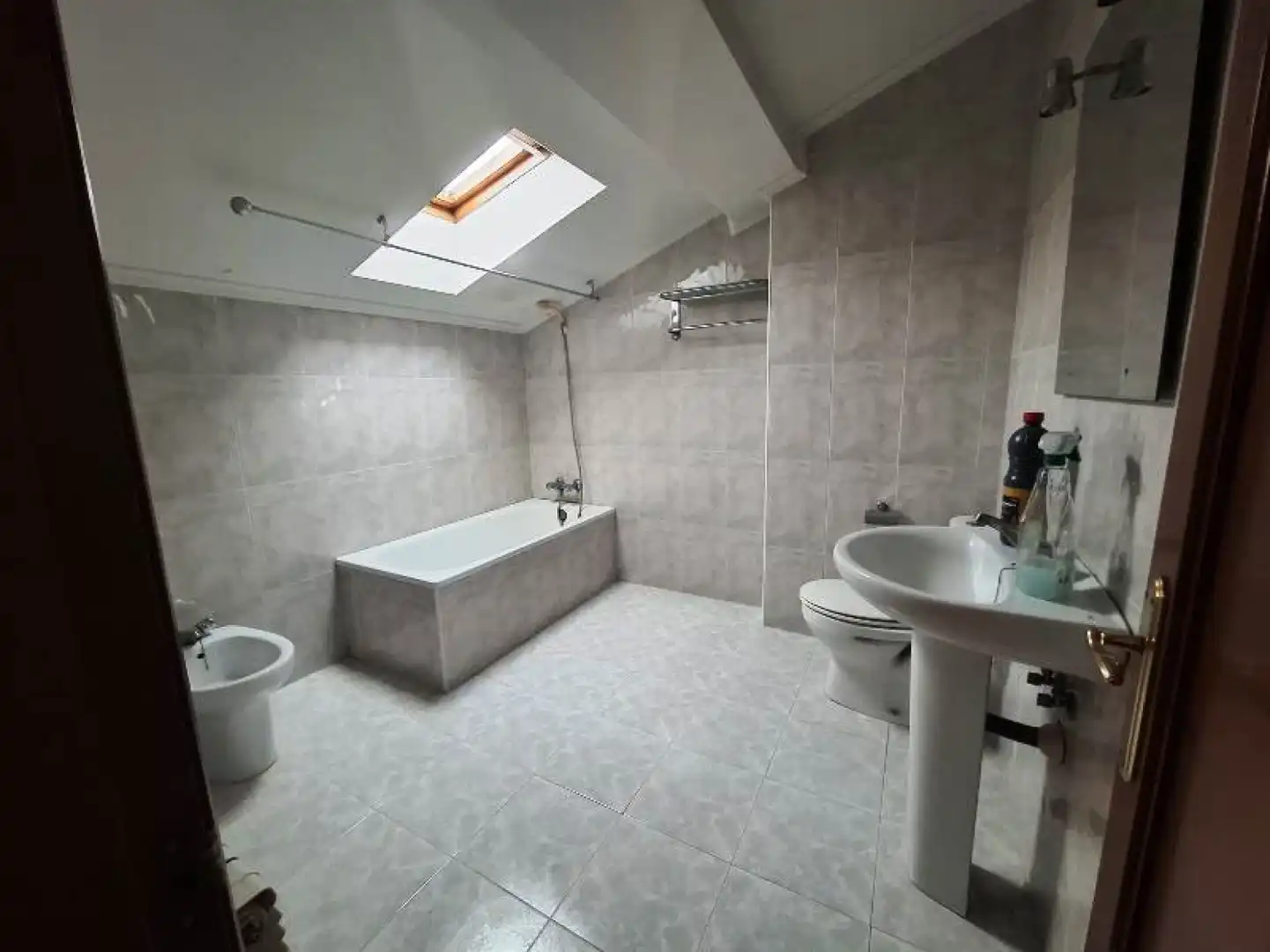 Baño de Piso en venta en Cabezón de la Sal con Parquet