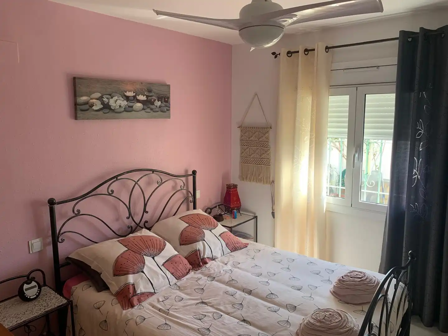 Habitación de Casa adosada en venta en Roses con Aire acondicionado, Calefacción y Jardín privado