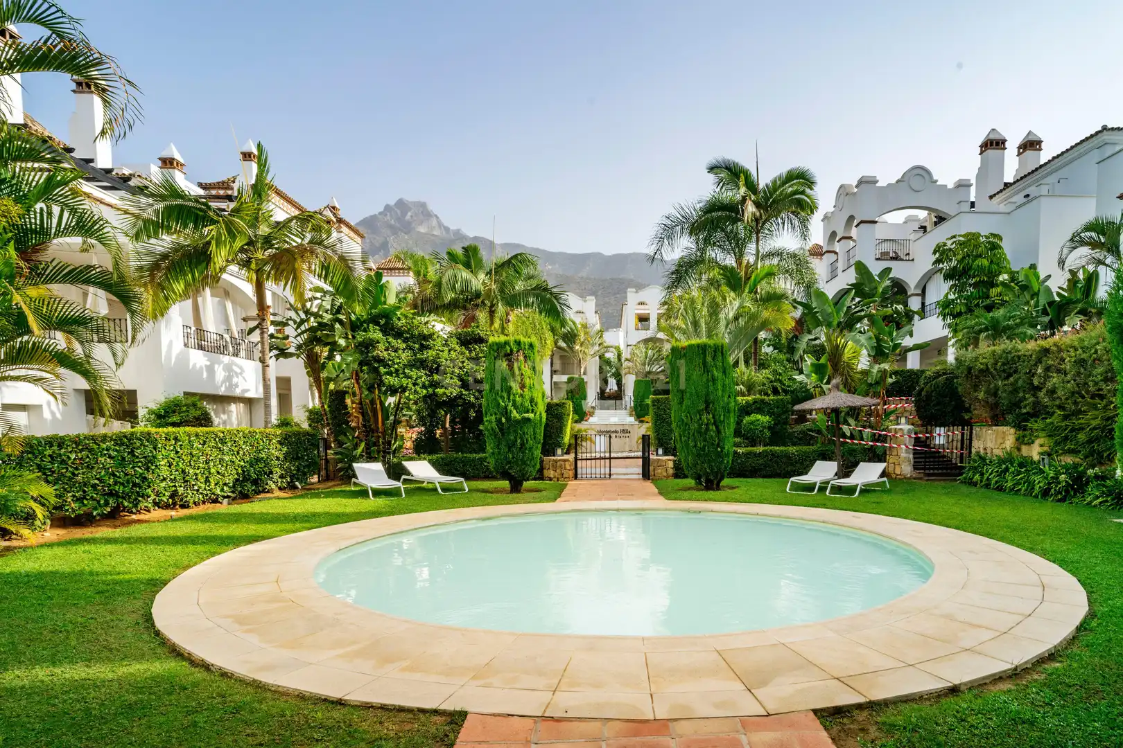 Jardí de Apartament en venda en Marbella amb Aire condicionat, Traster i Rentadora