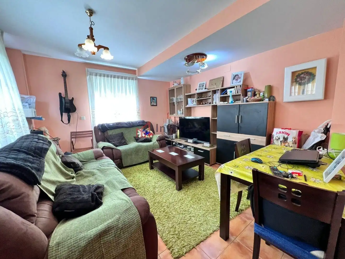 Sala de estar de Casa adosada en venta en Guriezo con Jardín privado