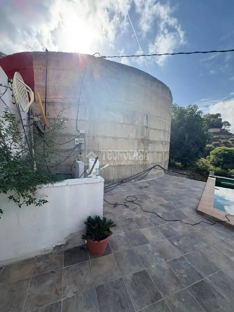 Exterior view of Flat for sale in Almuñécar  with Air Conditioner, Private garden and Swimming Pool