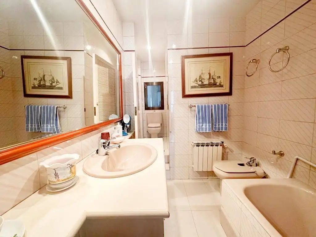 Baño de Piso de alquiler en Bilbao  con Calefacción