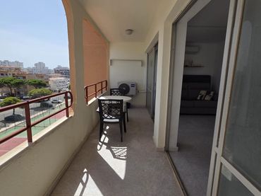 Mini appartamento con balcone in vendita a Carrer Carrer Punta del Ponent