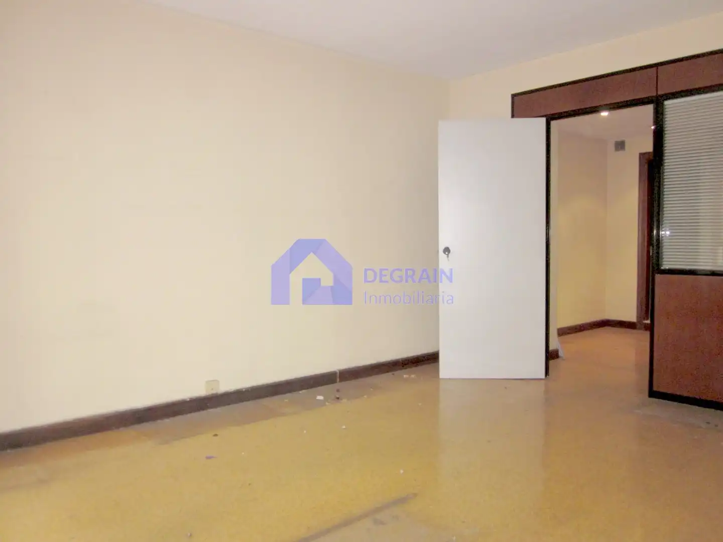 Büro zur Miete in Oviedo  mit Heizung