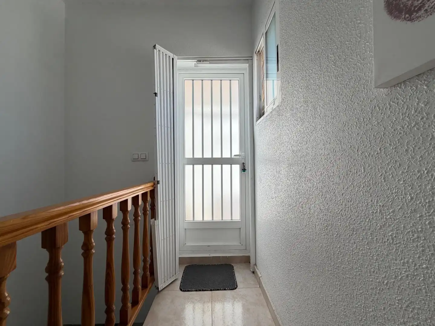 Casa adosada en venta en Torrevieja con Jardín privado, Terraza y Amueblado