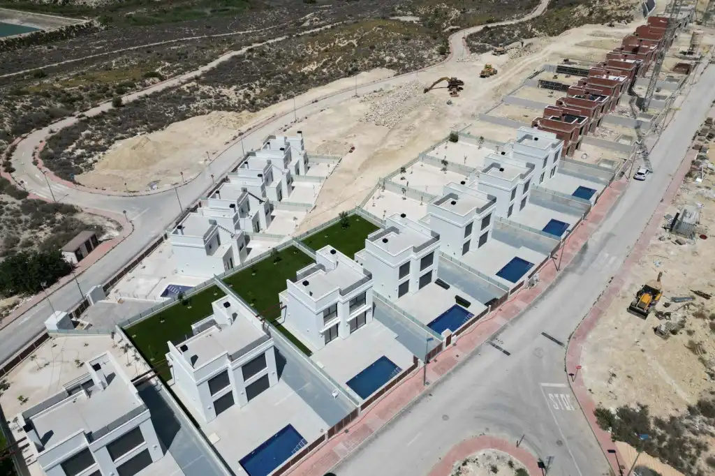 Vista exterior de Casa o chalet en venta en El Campello con Terraza y Balcón