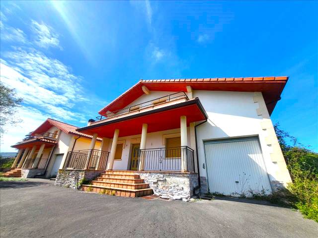 Piso en Venta en MOLLANEDA en Liendo