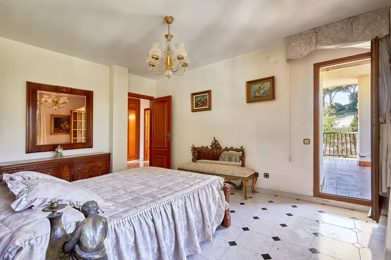 Habitación de Casa o chalet en venta en Sant Fost de Campsentelles con Calefacción, Jardín privado y Terraza