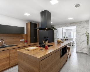 Cuina de Apartament en venda en  Almería Capital amb Aire condicionat, Calefacció i Terrassa