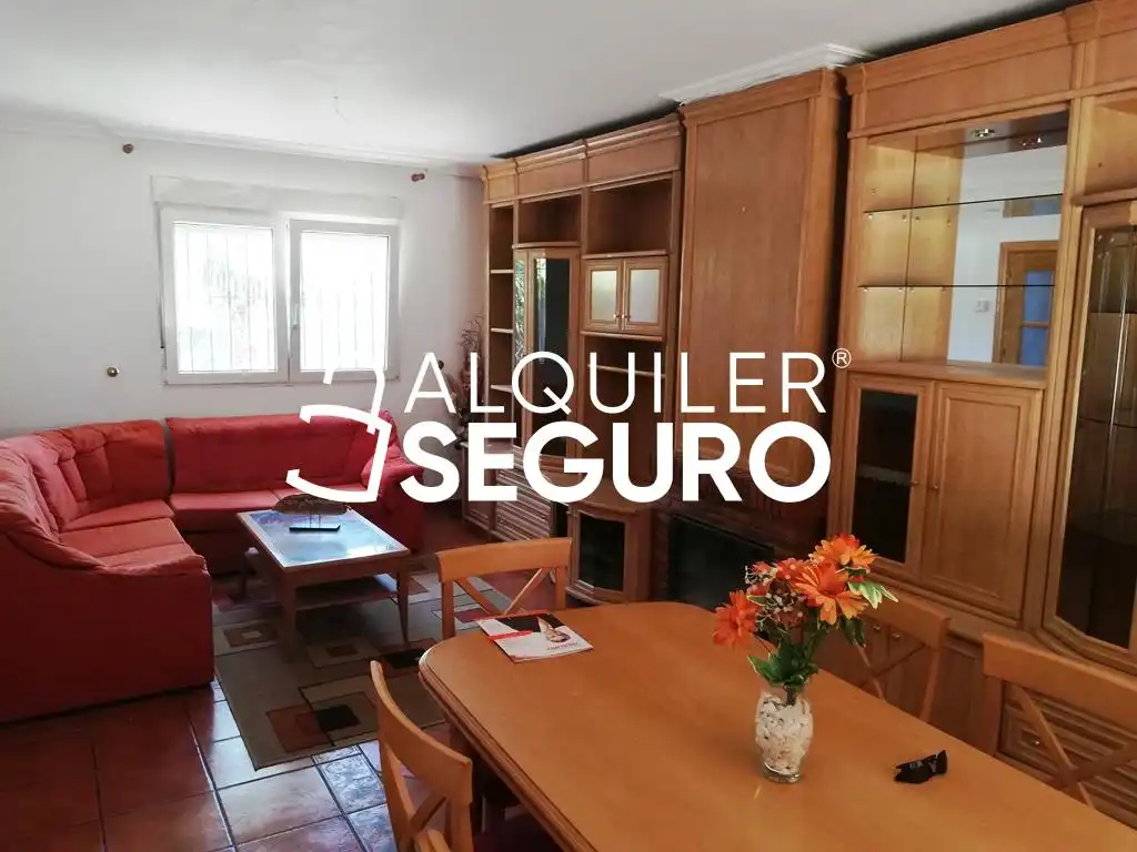 Sala de estar de Casa o chalet de alquiler en Colmenar Viejo con Calefacción, Terraza y Amueblado