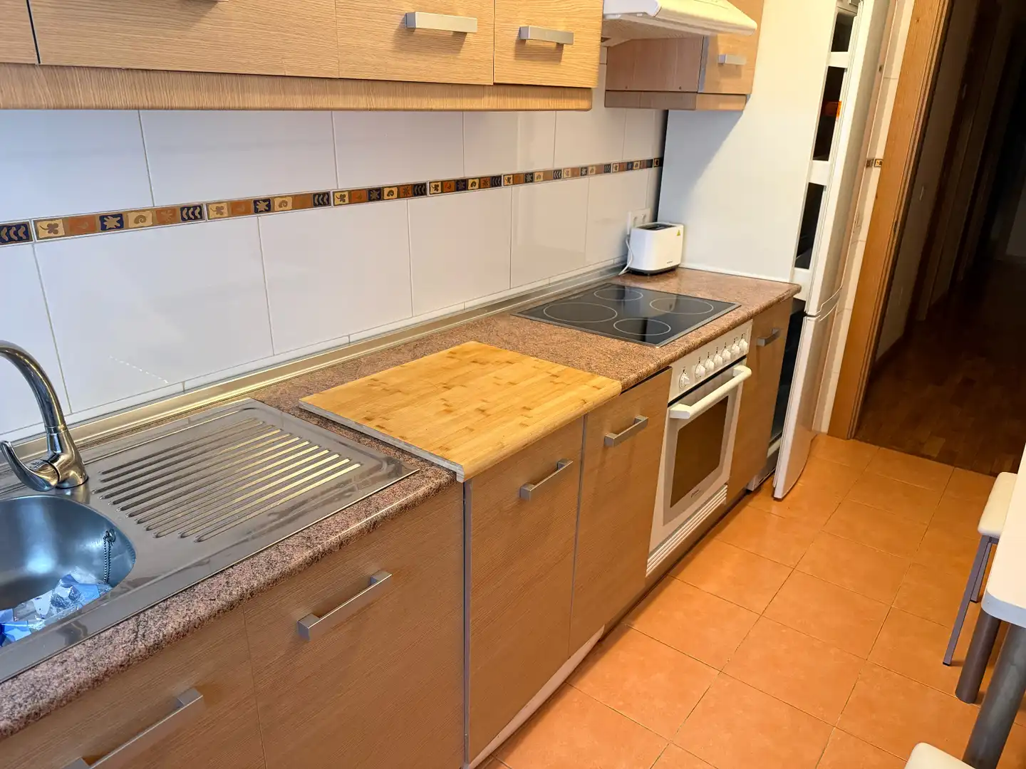Cocina de Apartamento en venta en León Capital  con Calefacción, Parquet y Terraza