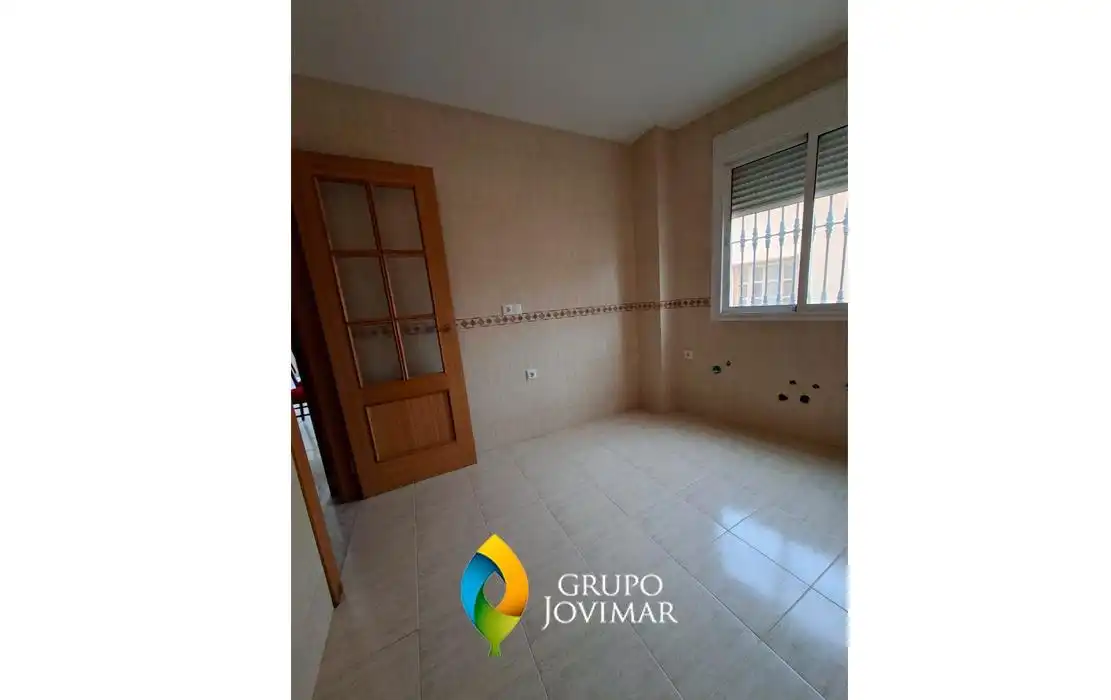 Schlafzimmer von Wohnung zum Verkauf in Benalúa
