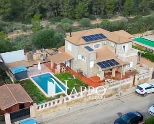 Vista exterior de Casa o xalet en venda en Calvià amb Calefacció, Jardí privat i Piscina